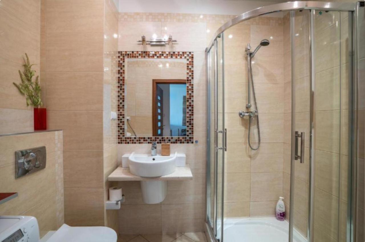 Golden Apartments Warsaw - Big And Bright Apartment In Platinum Towers- Browary- Grzyb61A 外观 照片